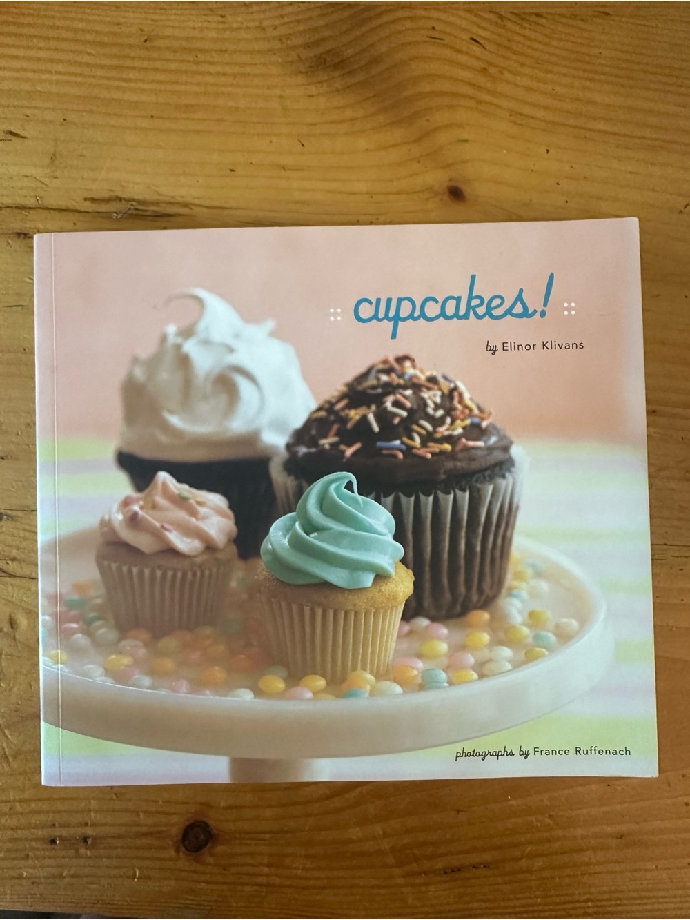 Cupcakes recipe book